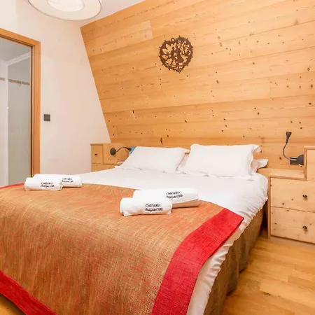 In Centre-ville By Interhome Lejlighed Chamonix
